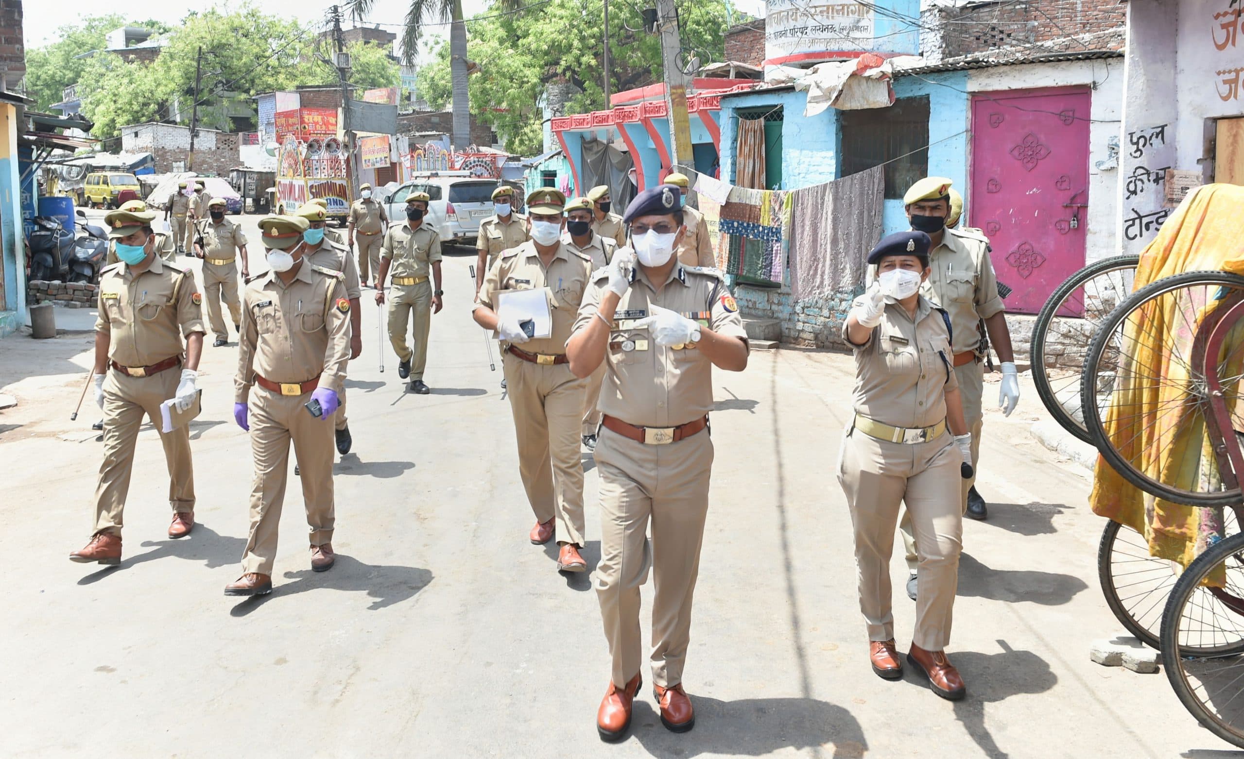 लॉकडाउन के दौरान मास्‍क और सोशल डिस्‍टेंसिंग का सख्‍ती से हो पालन : गृह मंत्रालय