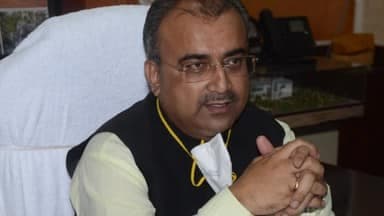 मई तक तैयार हो जायेगा मुंगेर में गंगा नदी पर रेल सह सड़क पुल, मंगल पांडेय ने कहा- एक माह के अंदर दूर होंगी एनएच की बाधाएं