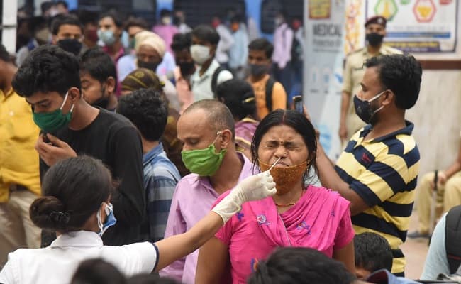 भागलपुर जंक्शन: धरी रह जा रही सरकारी व्यवस्था, बिना जांच कराये स्टेशन से रोजाना निकल रहे यात्री, फिर मिले 78 नये पॉजिटिव