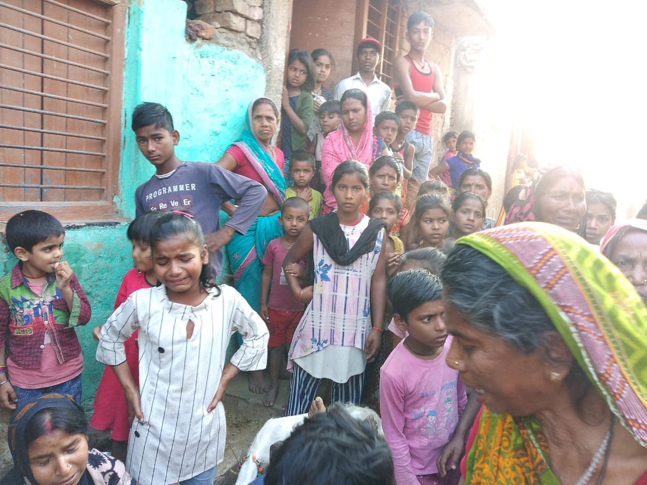 लखीसराय : तालाब में कपड़ा धोने के दौरान मां-बेटा बहे, बेटे की डूबने से मौत