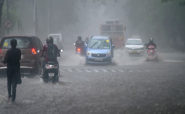Bihar Weather: बिहार में मॉनसून फिर सक्रिय, कई जिलों में भारी बारिश, अलर्ट पर प्रशासन