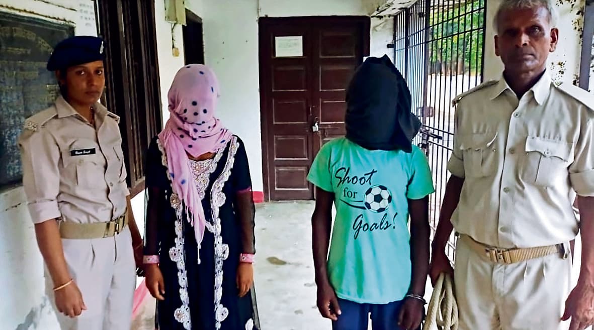 पति, पत्नी और वो... प्रेम प्रसंग में बाधक बन रहा था, पत्नी ने दी दर्दनाक मौत