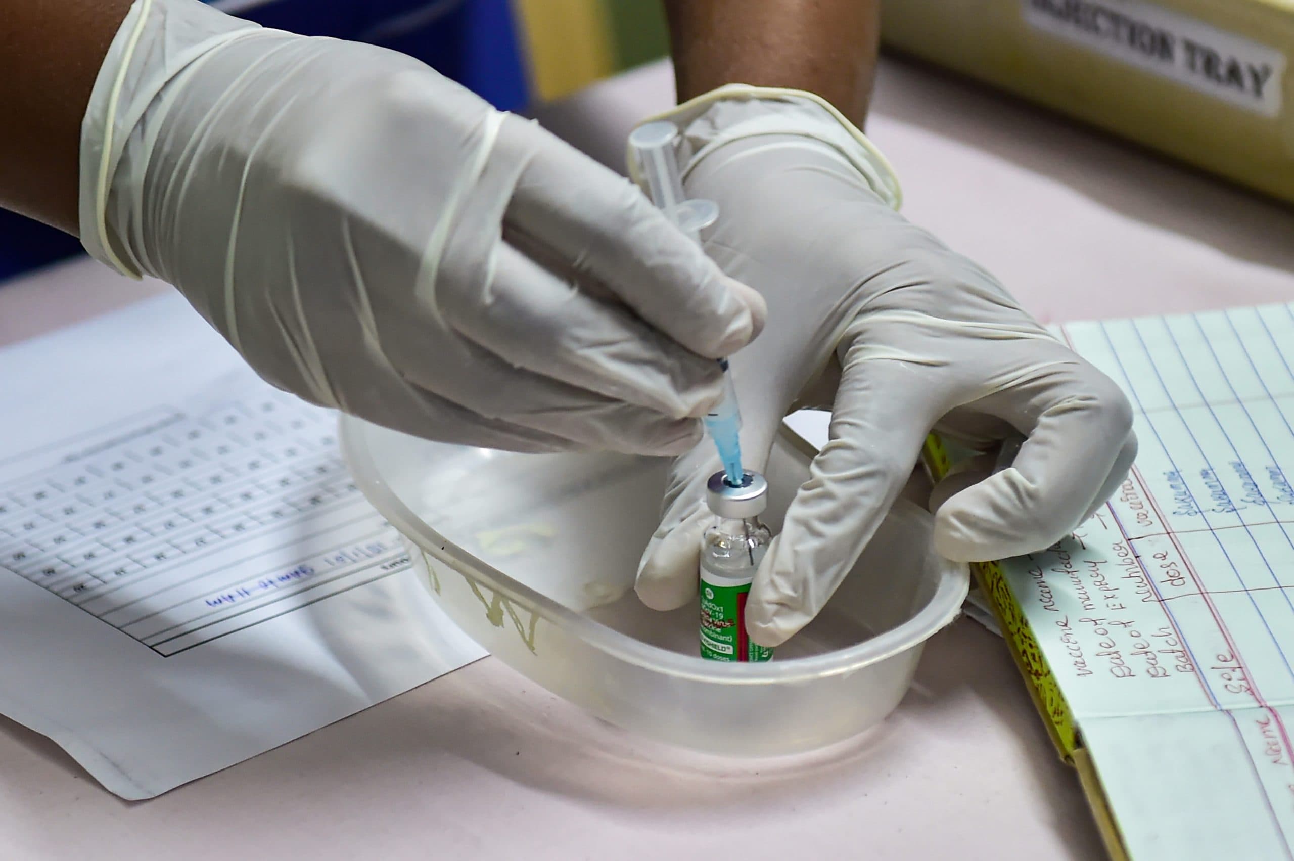 Corona Vaccine: 1.54 लाख फ्रंटलाइन वर्कर को आज से लगेगा कोरोना टीका, जानिए सूबे में अबतक कितना हुआ वैक्सीनेशन