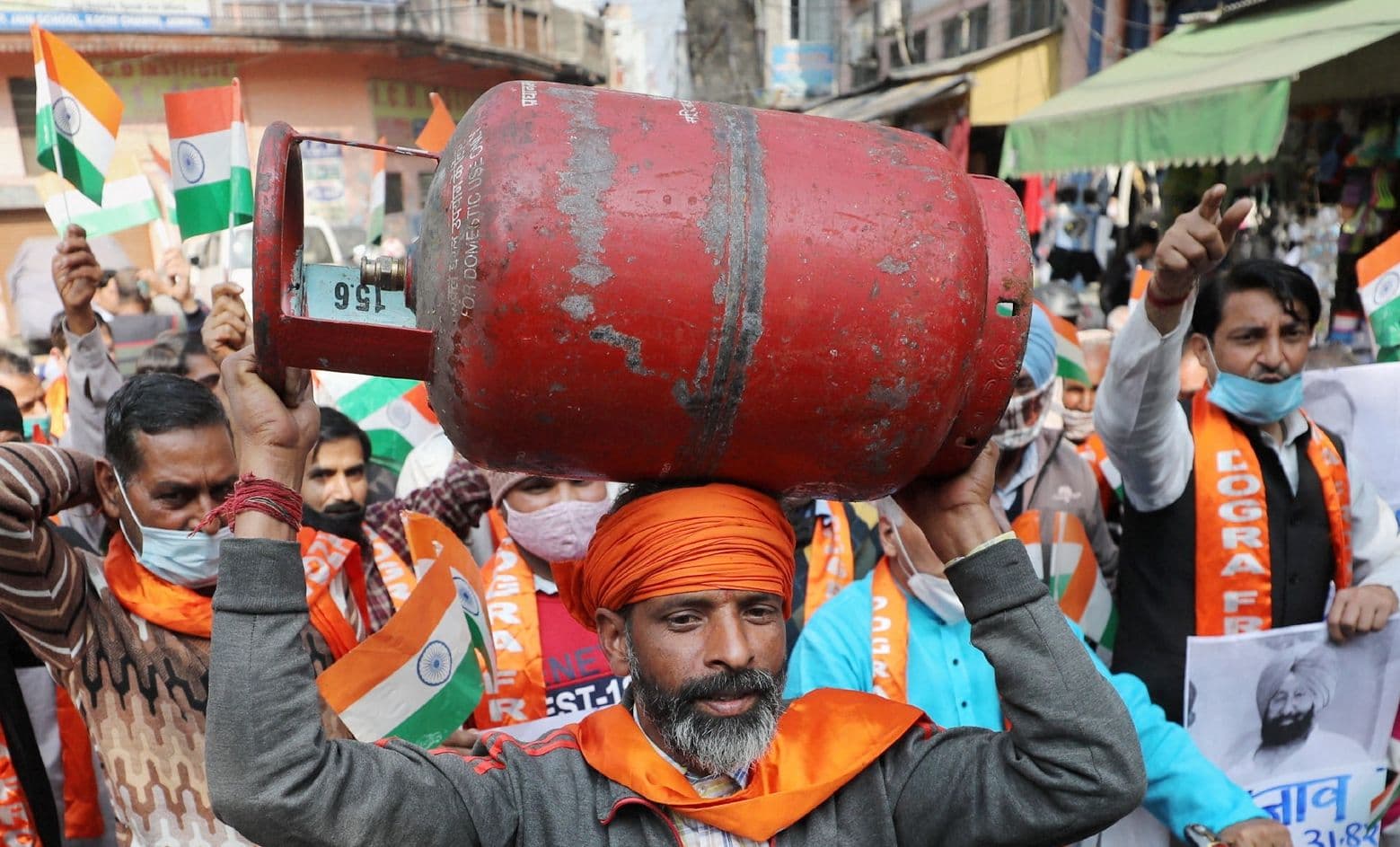 रसोई गैस की सब्सिडी आपके खाते में आयी क्या? अगर नहीं आयी तो ऐसे घर बैठे करायें शिकायत दर्ज