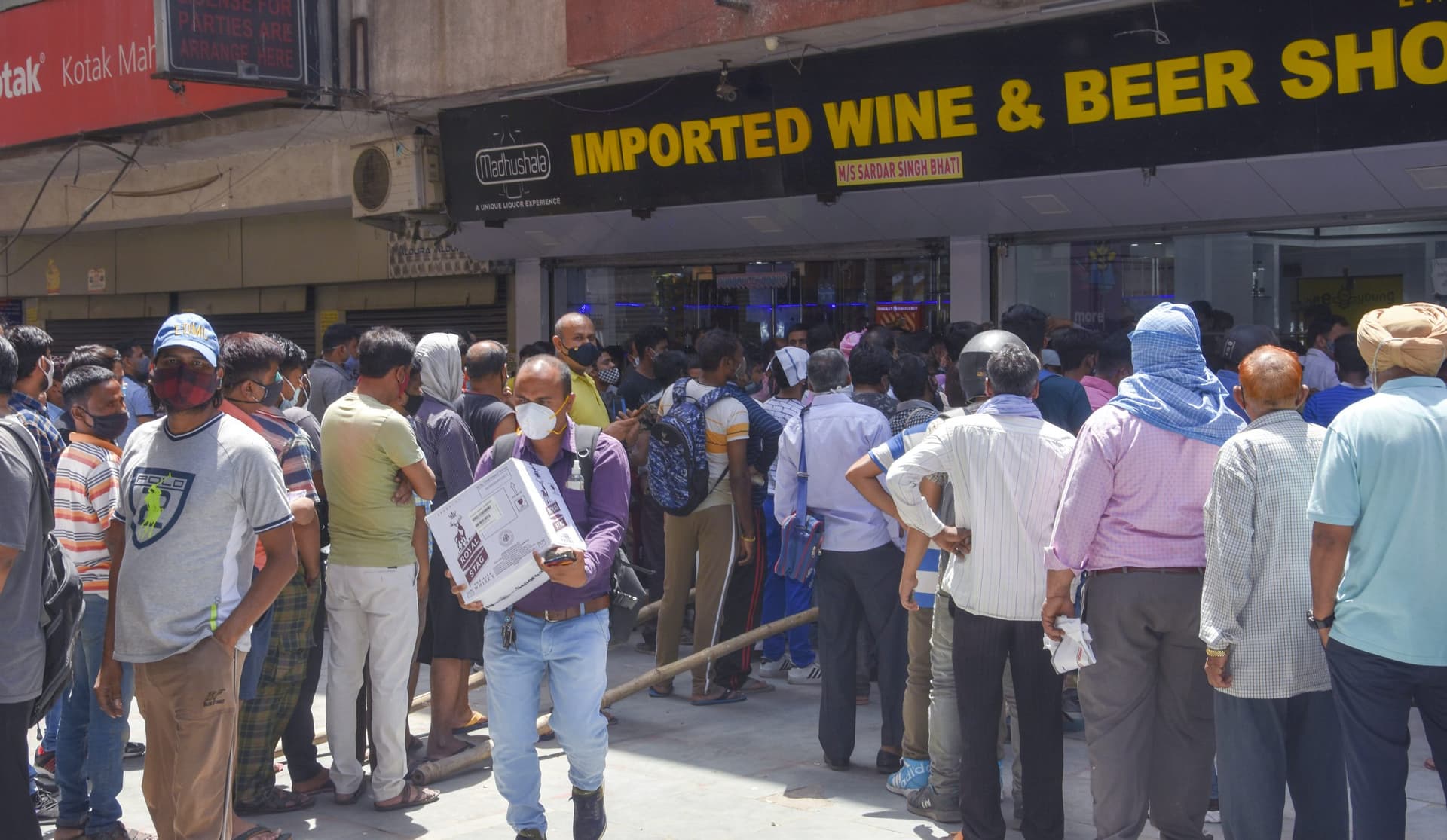 दिल्ली की 340 शराब की दुकानों की सूची यहां देखें, जानें कहां-कहां खुली है दुकान, Liquors Shops List