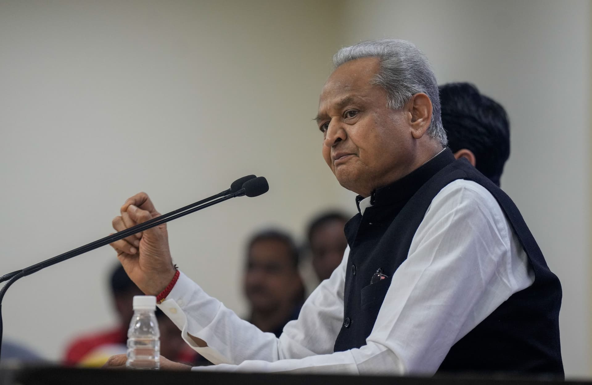 Rajasthan Election 2023 : क्या होगा राजस्थान के सीएम अशोक गहलोत के 3 वफादारों का ? कट सकता है टिकट