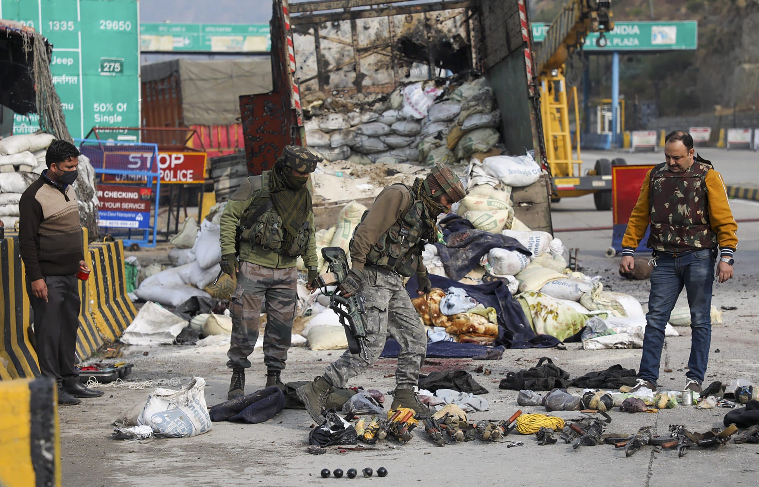 Nagrota Encounter: कमांडो ट्रेनिंग लिये हुए थे नागरोटा में मारे गये चारों आतंकवादी, 30 KM पैदल चल पार किया था बॉर्डर