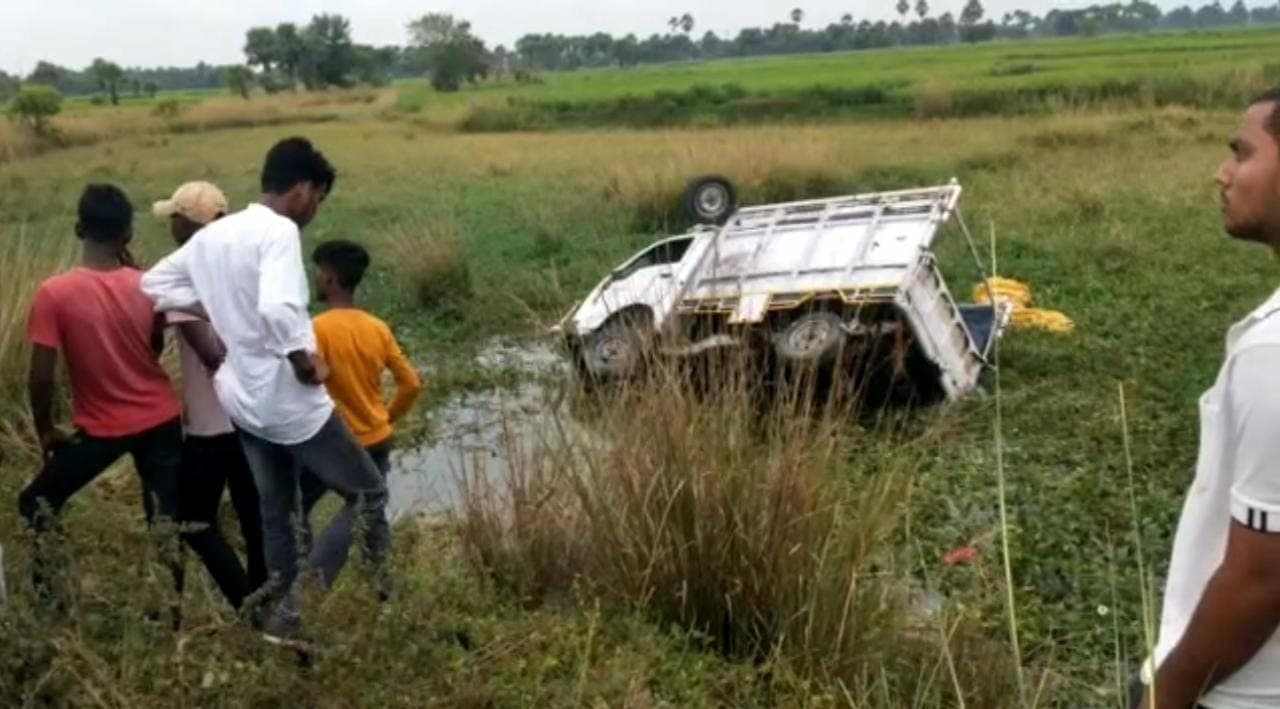 Bihar News : नवादा में बड़ा सड़क हादसा, चुनाव प्रचार वाहन के पीछे लटके चार बच्चों की गयी जान