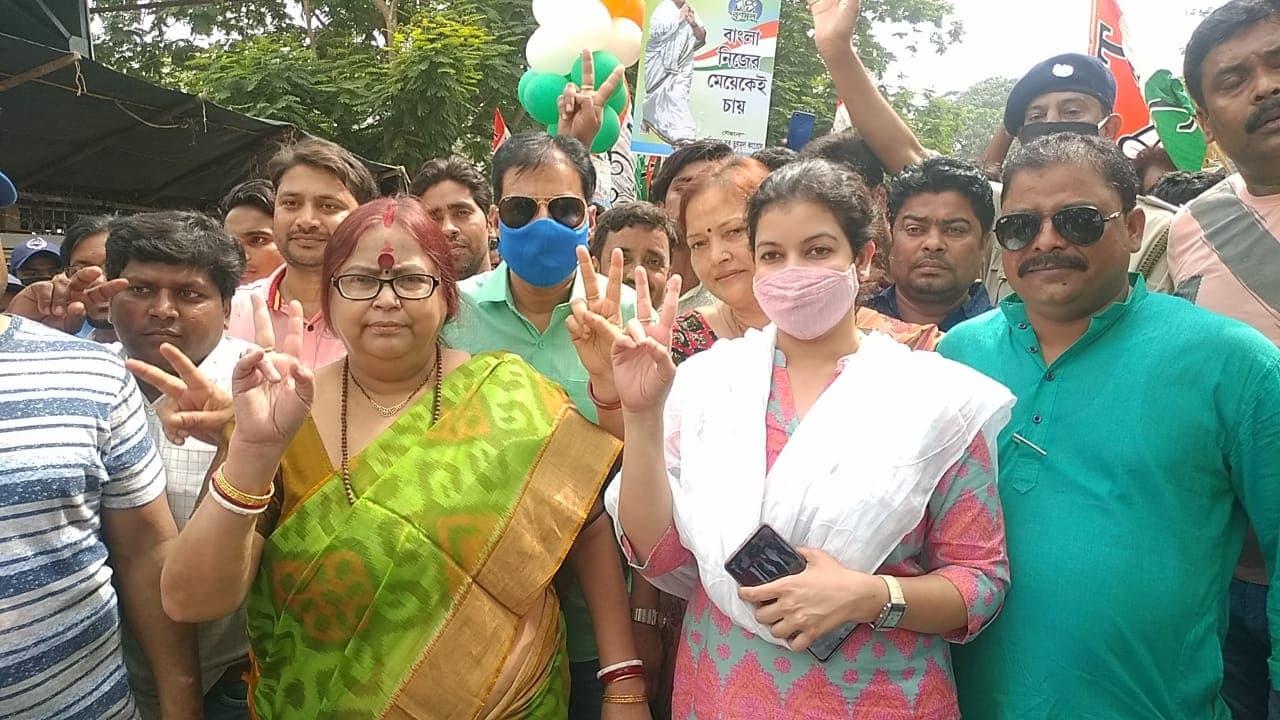 Bengal Chunav 2021: दुर्गापुर में एसयूसीआई के प्रत्याशियों ने भरा पर्चा