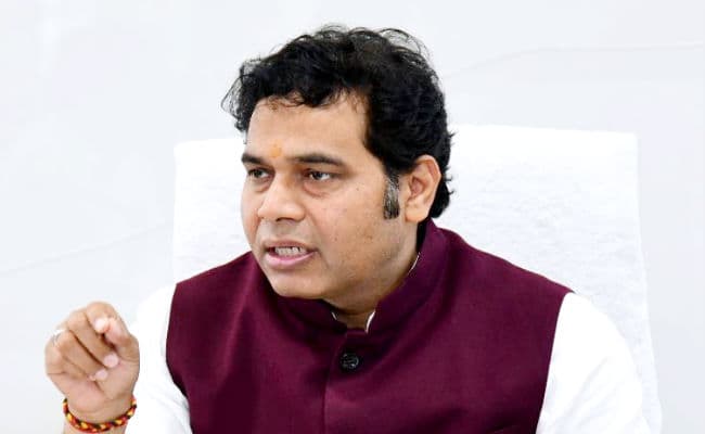 उत्तर प्रदेश सरकार ने सभी स्कूल कालेज दो अप्रैल तक बंद करने के दिये आदेश