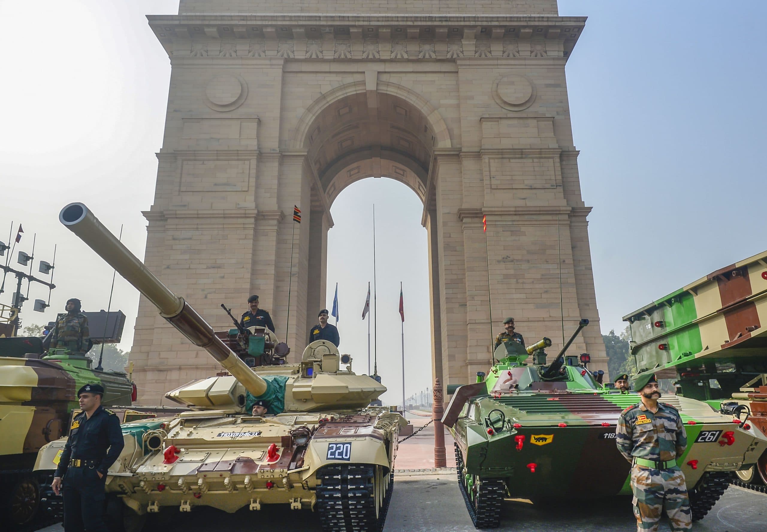 Republic Day Parade 2021: दिल्ली के राजपथ पर दिखेगी भारत की सैन्य ताकत, इन 7 खतरनाक हथियारों से खौफ खाएगा दुश्मन