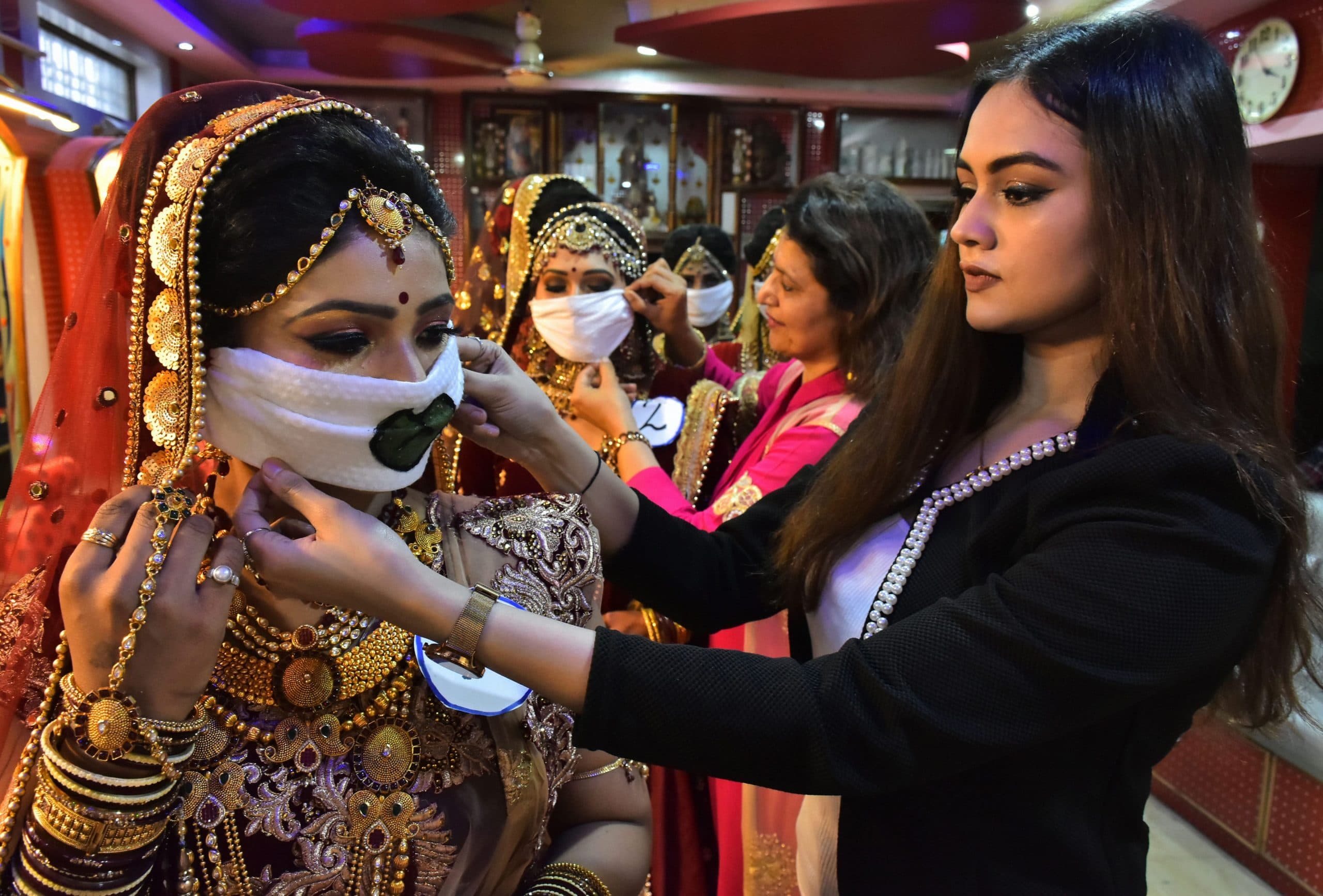 मध्यप्रदेश में कोरोना वायरस संक्रमण के चार मामलों की पुष्टि, जेलों में कैदियों से मुलाकात पर लगा प्रतिबंध