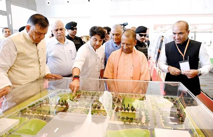 Kanpur Airport: कानपुर एयरपोर्ट पर नई टर्मिनल बिल्डिंग पुरानी से 16 गुना बड़ी, जानें इसकी विशेषताएं
