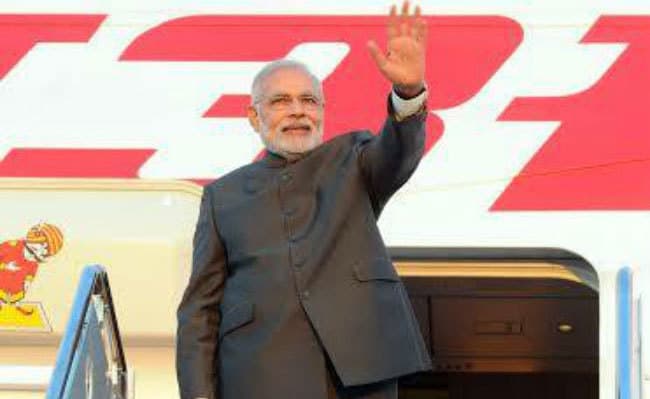 अमेरिका से वापस लौटे नरेंद्र मोदी, नेताओं ने किया स्वागत