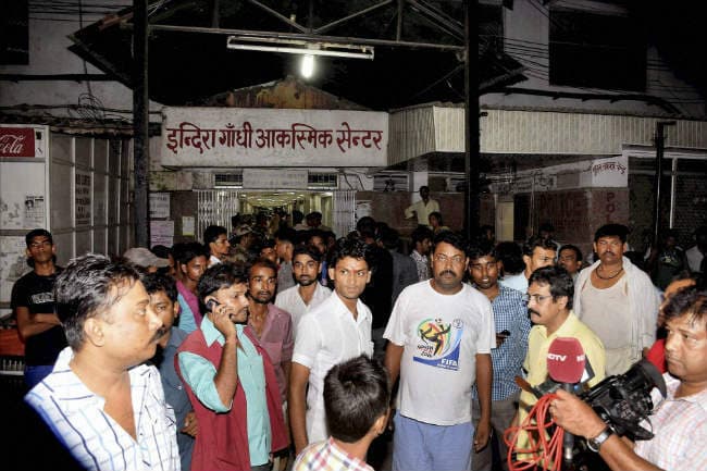 गांधी मैदान हादसा:लाशों के बीच घंटों पड़ा रहा