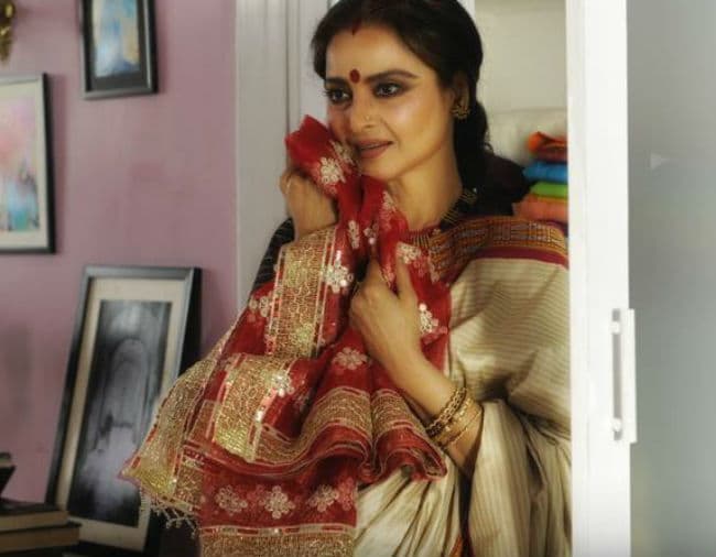 हैप्‍पी बर्थडे रेखा, भारतीय सिनेमा में ''अदाकारी'' और ''खूबसूरती'' की मिसाल...