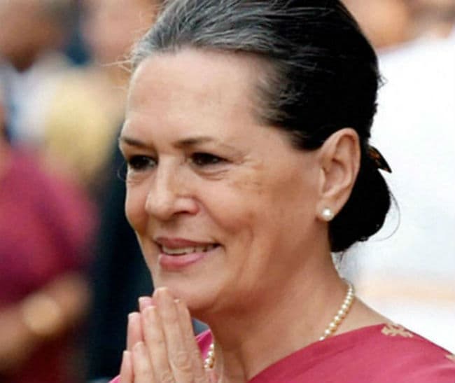 भाजपा समाज में फैला रही है नफरत: सोनिया