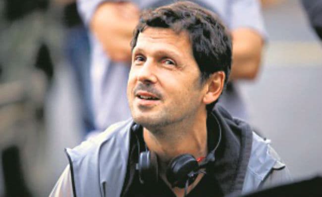 मैं अमिताभ बच्चन के साथ फिल्म बनाना पसंद करुंगा : पीटर