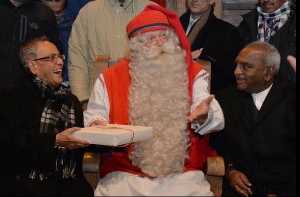 राष्ट्रपति प्रणब मुखर्जी के लिए दो महीने पहले ही बजा जिंगल बेल