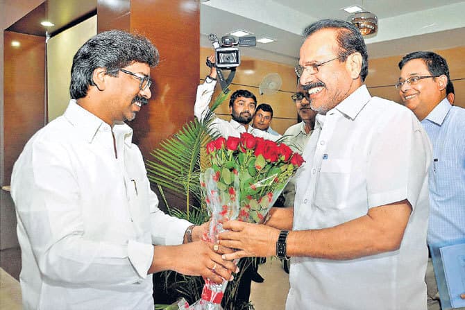 रेलवे में नियुक्त होंगे 21 हजार जवान : सदानंद गौड़ा