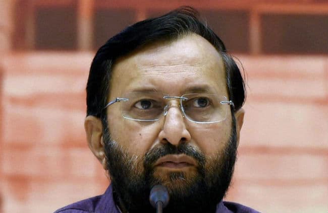 जावडेकर ने कहा,न्यायालय की टिप्पणियां सरकार को आहत करती हैं