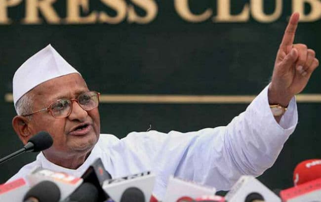 अन्ना ने दी पीएम मोदी को चेतावनी, काला धन मुद्दे पर करेंगे आंदोलन