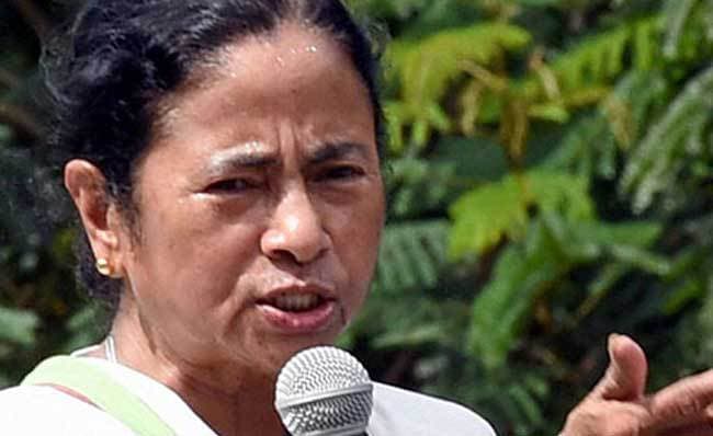 सारधा कांड : सीएम ने दी मनगढ़ंत जानकारी