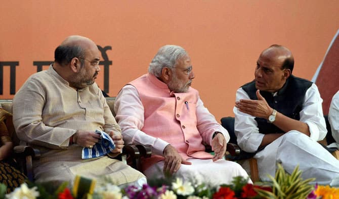 प्रधानमंत्री ने चाय पर मांगा मंत्रियों से कामकाज का हिसाब