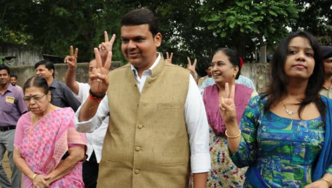 महाराष्ट्र में भाजपा का रास्ता साफ,आज चुना जाएगा विधायक दल का नेता