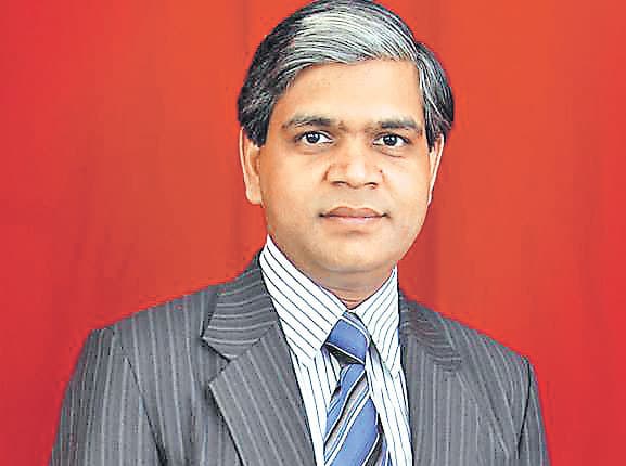 सरकार के गले पड़ा 100 दिनों का वादा