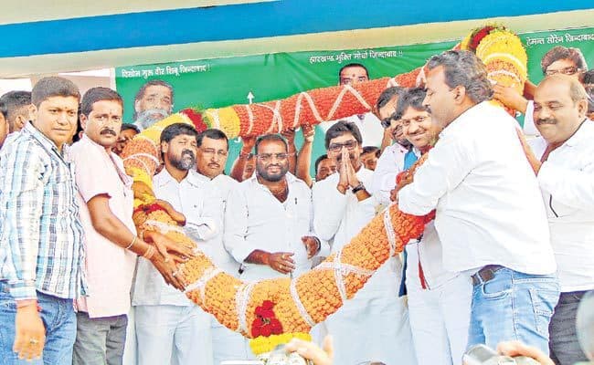 कांग्रेस ने भाजपा को दे दिया वॉकओवर