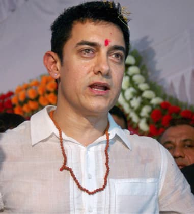 समलैंगिकता को प्रोत्साहन पर आमिर खान को नोटिस