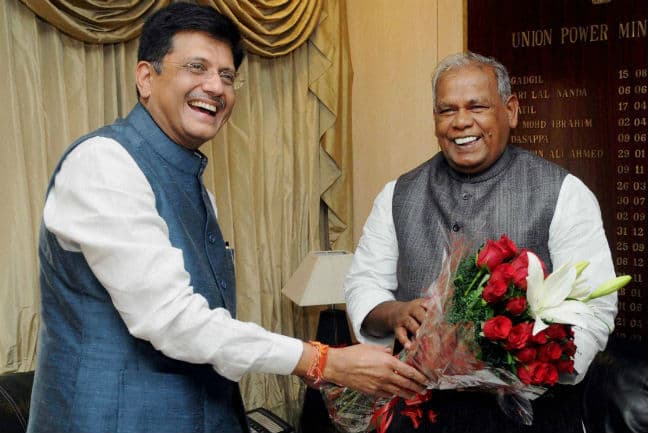 पेट्रोलियम पदार्थों पर सभी राज्‍यों में एक समान हो वैट : प्रधान