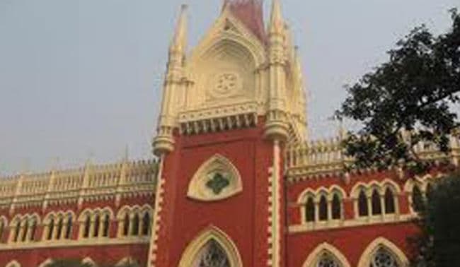 हाइकोर्ट में सुनवाई के दौरान कहा, पालतू कुत्ते को है कैंसर,पत्नी का नहीं उठा सकता खर्च