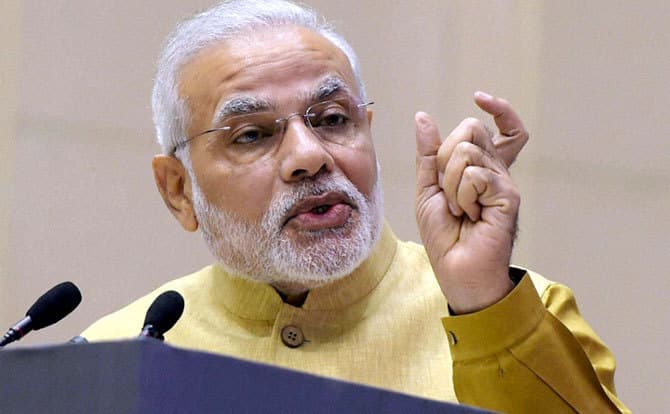 बनारस में मोदी की हुंकार, कहा बहुमत मिला तो बदल रहा है भारत के लिए दुनिया का नजरिया