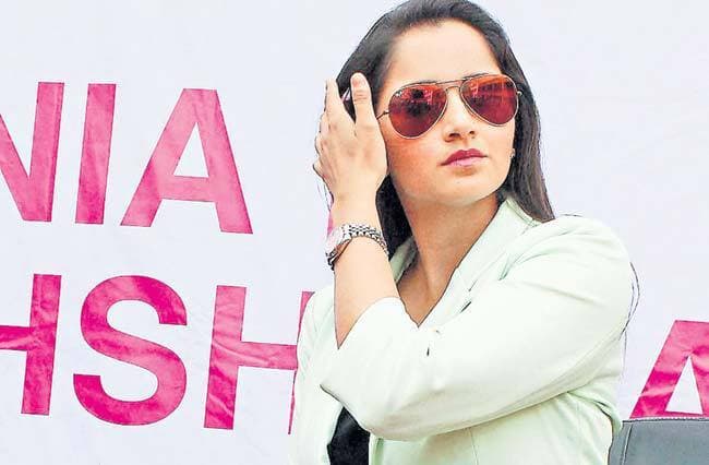 सचिन की राह पर सानिया, लिख रही हैं बायोग्राफी