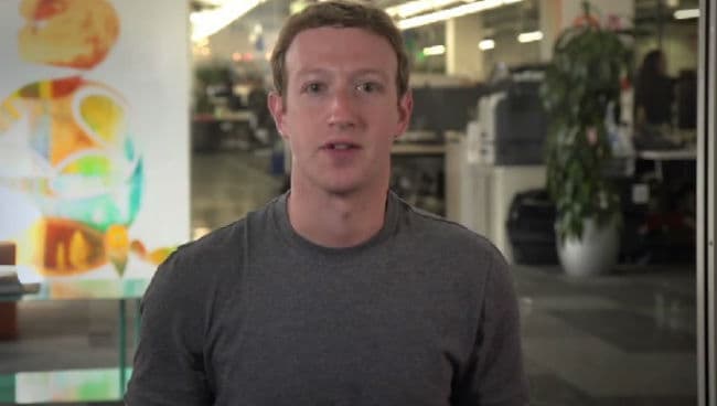 फिल्म ''द सोशल नेटवर्क'' की कहानी से आहत हैं जुकरबर्ग