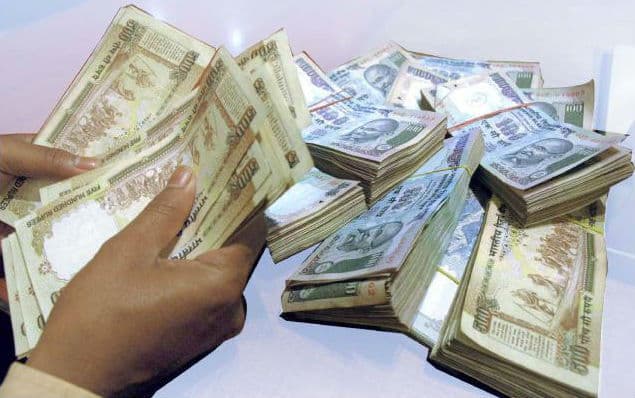 विदेश से ज्यादा देश में ही है काला धन