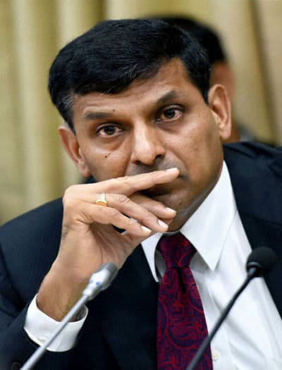 बार-बार कर्जमाफी योजनायें न लायें राज्य सरकारें: आरबीआइ