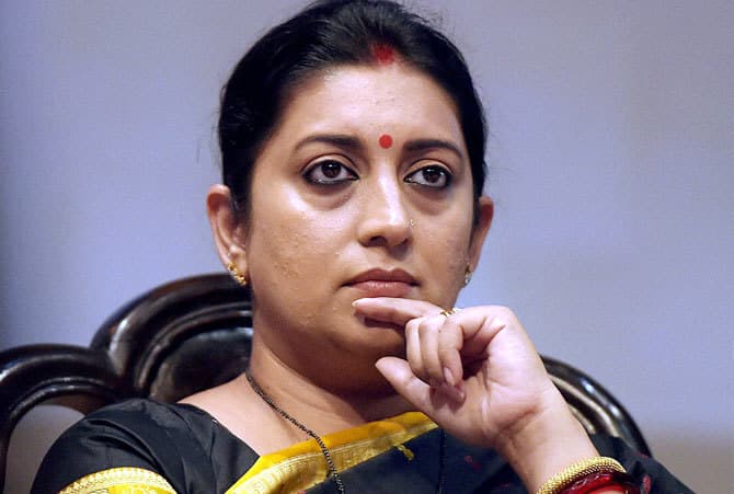 भविष्य संवारने के लिए शिक्षा को फिर परिभाषित करने की जरूरतः ईरानी