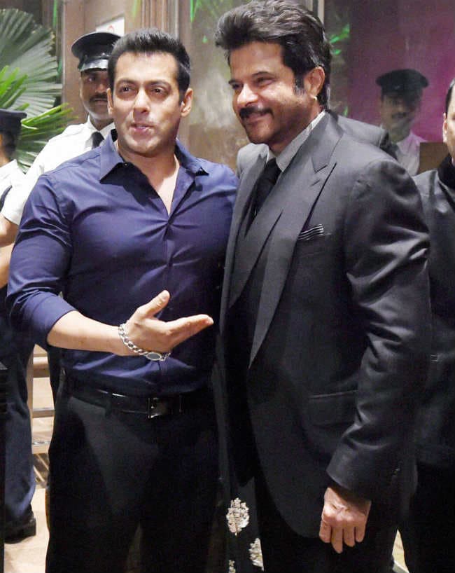 अर्पिता की रिसेप्शन पार्टी में शाहरुख-सलमान की छैया-छैया