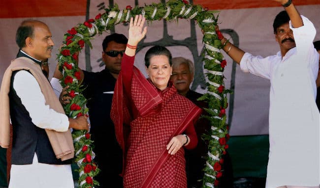 हर मोरचे पर फेल रही भाजपा, हमारी योजनाओं का नाम बदलकर चला रही है काम : सोनिया