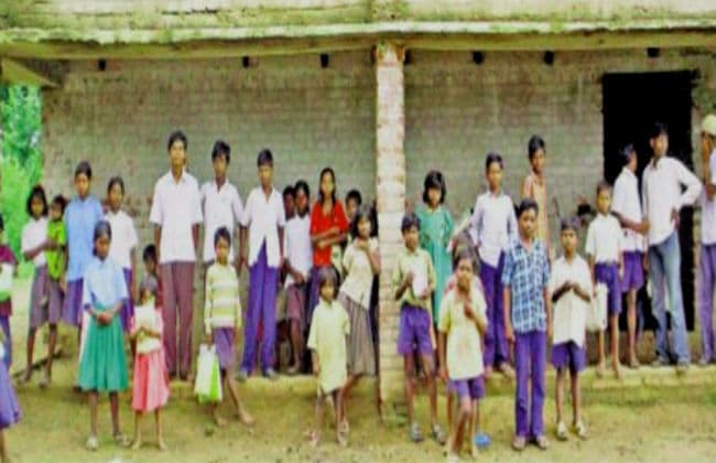 मजबूत नेतृत्व के अभाव में पिछड़ा झारखंड