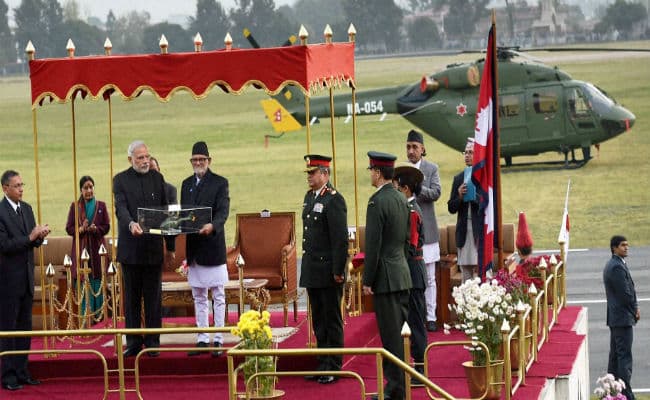 दक्षेस सम्मलेन: भारत और नेपाल ने कई समझौतों पर किये हस्ताक्षर, नेपाल को मिला ध्रुव हेलीकॉप्टर