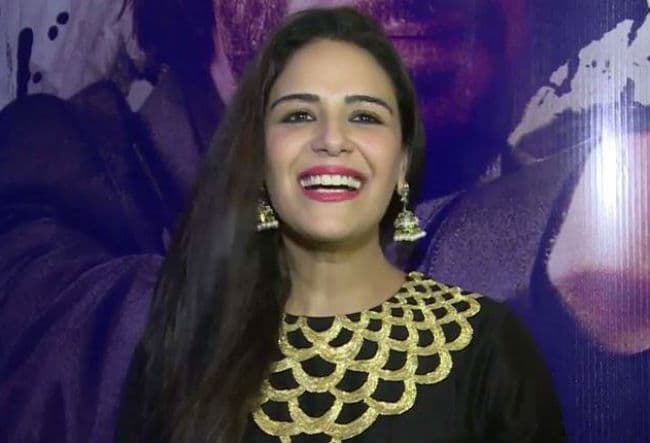 थियेटर में ''कट'' की कोई गुजाइंश नहीं होती- मोना सिंह