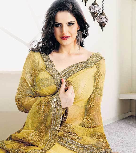 ‘नॉनसेंस’ में पत्रकार बनेगी यह हसीना