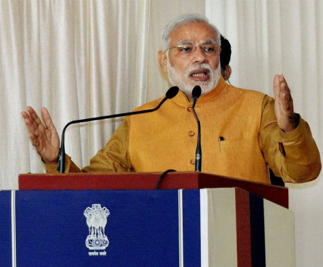 फिल्‍म जगत ने पुलिस बल की छवि बिगाडी : मोदी