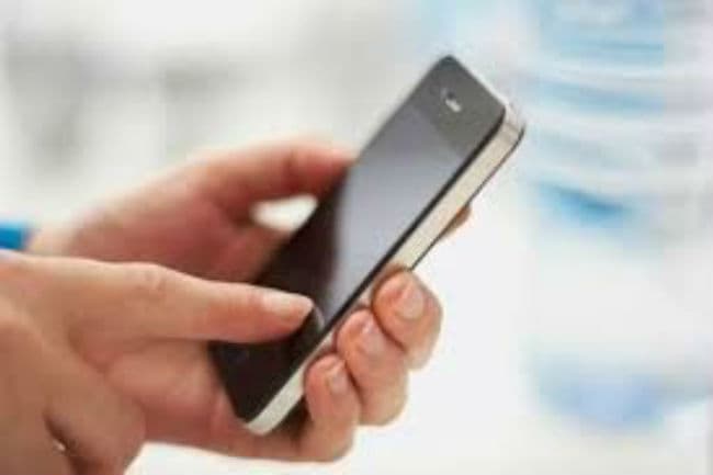 मोबाइल के जरिये ऑनलाइन खरीदारी का बढ रहा है क्रेज