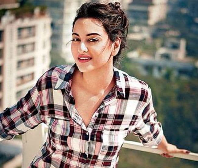 हर फिल्‍म के साथ नया बॉयफ्रेंड नहीं बना सकती- सोनाक्षी सिन्‍हा