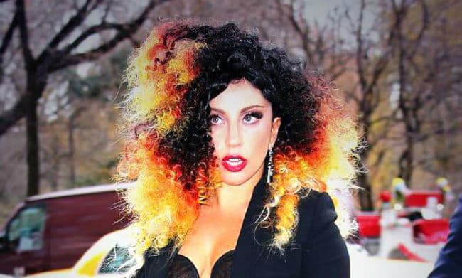 19 साल की उम्र में यौन उत्‍पीड़न की पीड़ा झेल चुकी हूं- लेडी गागा